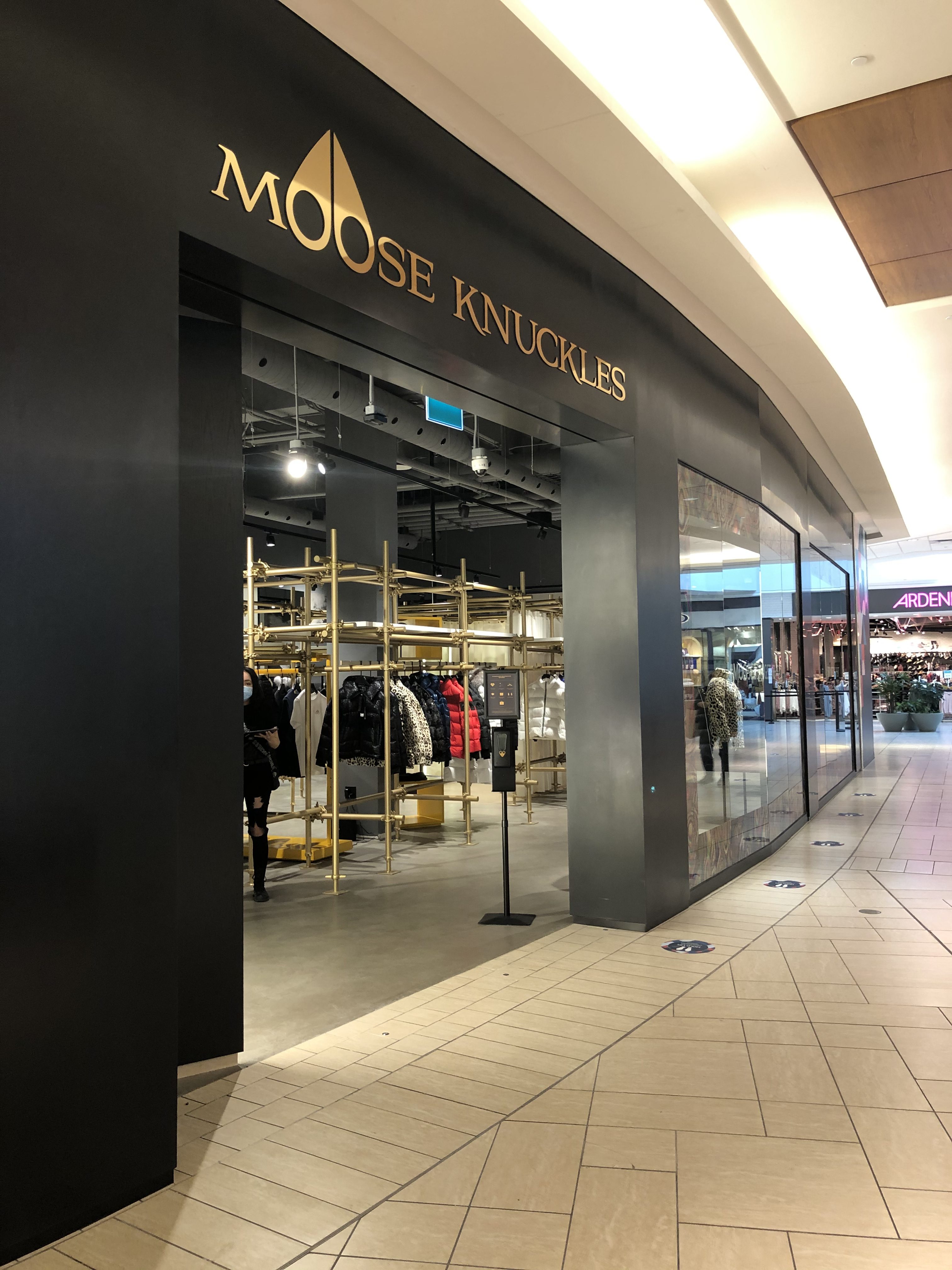 See More: Retail | Executive Millwork Inc.